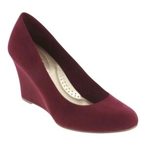 Dexflex Comfort High Quality Faux Suede Wedge Pump Heels In Sangria Red